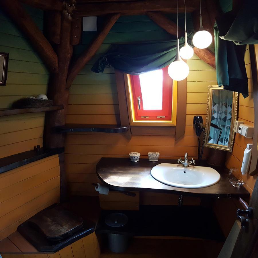 Baumhaushotel Oaseweil Weil im Schonbuch 外观 照片